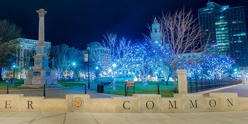 worcester-common-oval-christmas-chelsea-ouellet